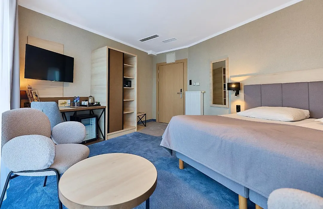 Hotel Aurora Family & Spa-1
